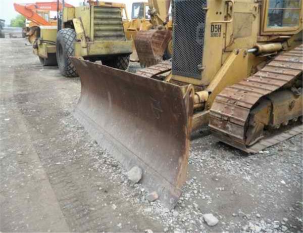 good condition cheap price japan secondhand caterpillar dh5 dozer for sale/high quality bulldozer d5h caterpillar