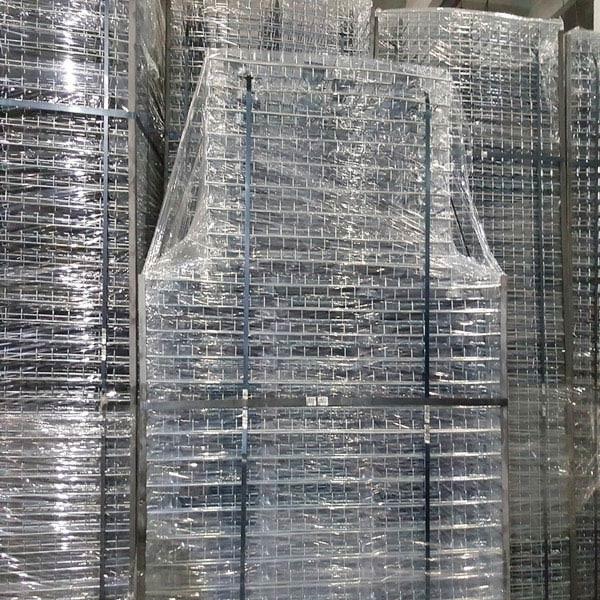 5.0mm Steel Wire Mesh Decking Galvanized / Powder Coated For Durability