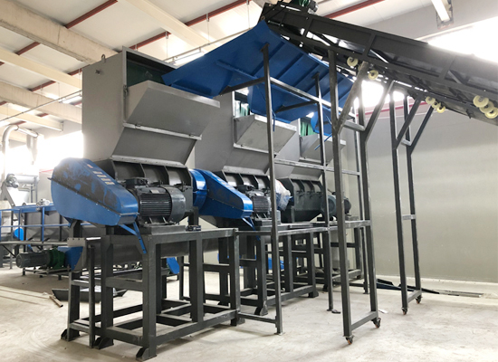 Машина для переработки пластмассовых стиральных изделий формы L U 5000 кг/ч ПЭТ-бутылка