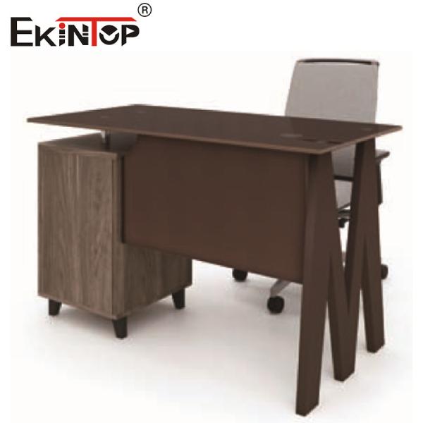 Средний размер стеклянный верх на деревянном столе в форме офисной столовой мебели