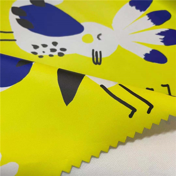 Liquidación respirable al aire libre 150D 150D el 1.5M de las telas sintéticas de la prenda impermeable 220GSM