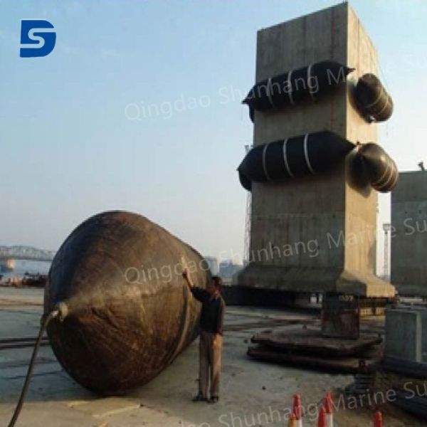 Cylindrical Ship Launching Airbags with Good Air Tightness Customized to Support Safe and Vessel Launching Procedures