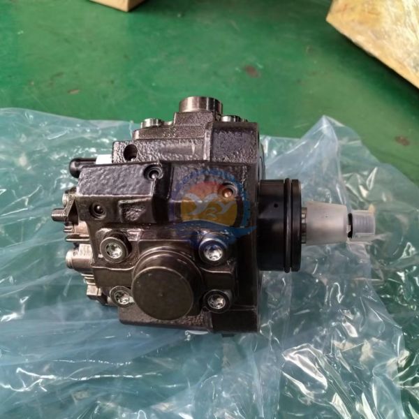 SK130-8 SK140-8 SK135SR Diesel Fuel Pump D04FR Fuel Injection Pump 32G61-00300 VA32G6100300 VA32G61-00300 0445020083 for Kobelco