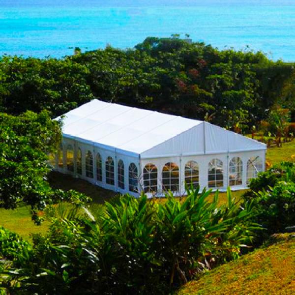 100 - 200 Seater A dão forma a famoso exterior de tamanho médio do banquete de casamento da barraca 18x30 Clearspan