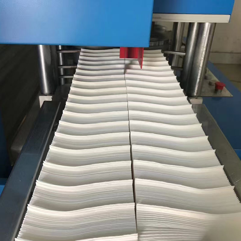 Precision Control Towel Cutting Machine Nonwoven Bath Towel Making Machine One Touch