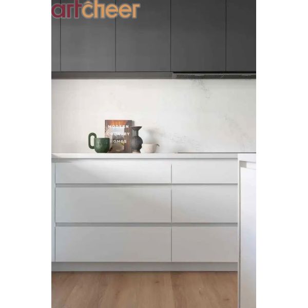 Custom Contemporary Design Kitchen Cabinet with Hardware Fittings for Villa Project