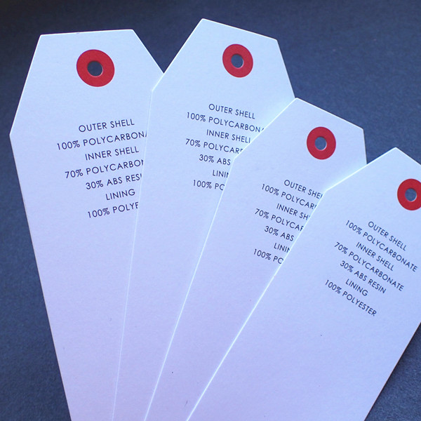 Вышитые бирки качания одежды