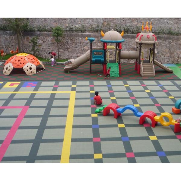 Outdoor Interlocking Rubber Floor Tiles Kindergarten Playground Plastic Flooring