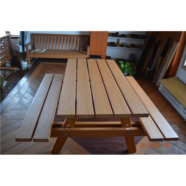 Removable Wood Plastic Composite Flooring Covering with Anti-UV and Brushing Surface