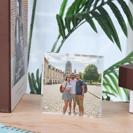 Clear Perspex Clip Frames With Magnetic Closure Custom Size OEM ODM