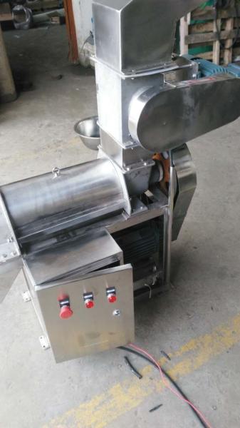 SUS304 Pineapple Juice Extractor , Ginger Industrial Juice Machine Screw Press