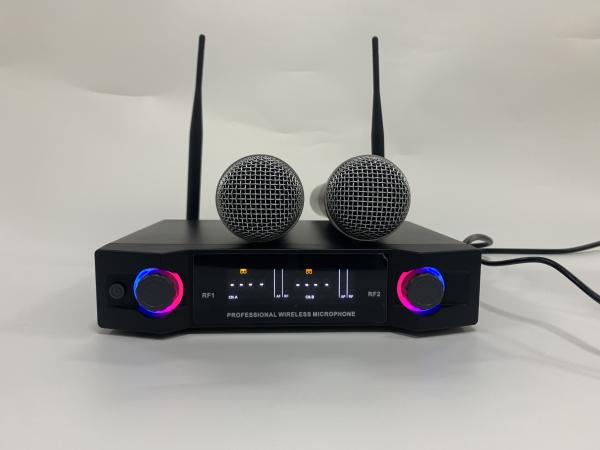 70 units UHF Wireless Microphone System Professional With Bluetooth Speaker