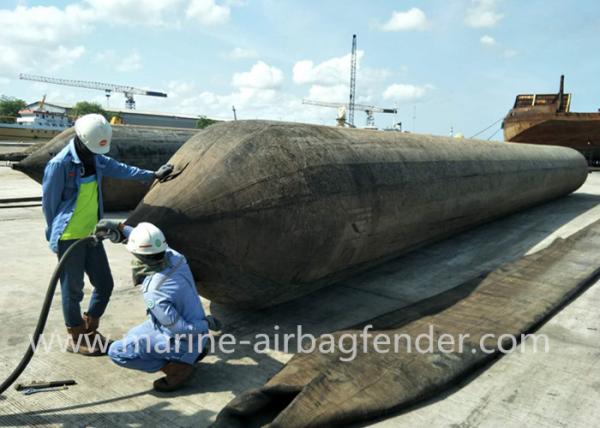 Entrando a bolsa a ar inflável marinha Ballloon movente pesado de borracha profissional