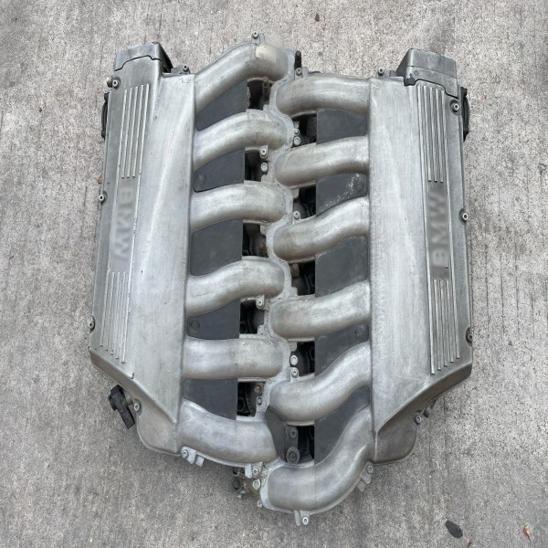 Classic High Quality 7 Series E65 E66 Engine Intake Manifold N73 V12 Intake Line Intake Pressure Sensor for BMW