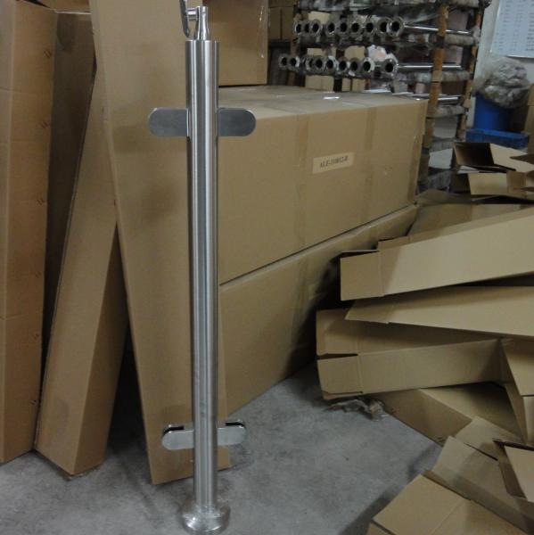 High Speed Rail Mounted Handrail Glass Balustrade With High Durability Over 5 Years