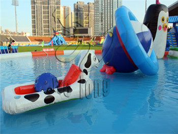 Outdoor Inflatable Water Toys For The Lake, inflatable Spotty Dog