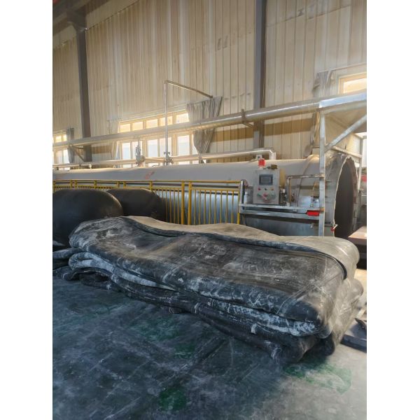 Ship Launching Airbags 1.0m-35m Length Single/Double Arm 10-1000 Tons Weight Capacity for Shipbuilding Industry