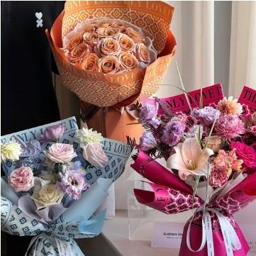 防水手造りの花の包装紙 56*56cm 4葉クローバーデザイン