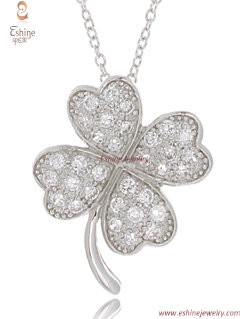 Beautiful lucky Four Leaf Clover Sterling Silver CZ pendant with white rhodium plating