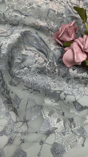 コウチュールに触発された正式服と夜服のための金属製刺身の蕾の網付きのフランスツール蕾