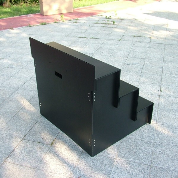 Lightweight, durable display stands for retail, exhibitions, and promotions. Easy to transport, assemble, and reposition, offering stable, space-saving, and attractive product displays.