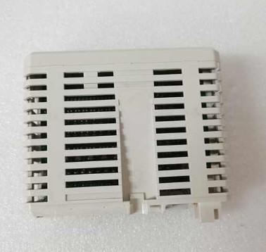 DO810 3BSE008510R1 ABB デジタル出力 24V 16ch
