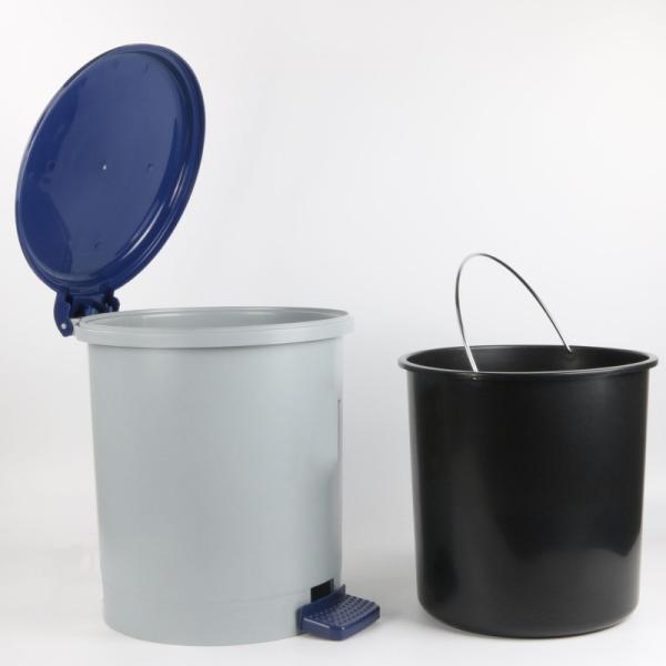 Round Sanitary Bucket 18L Plastic Trash Can Office Paper Trichothis with Lid Foot Paper Bucket with Inner Bucket