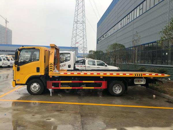 4tons 5tons 8tons Road Wrecker Truck , Wrecker Towing Truck 130HP
