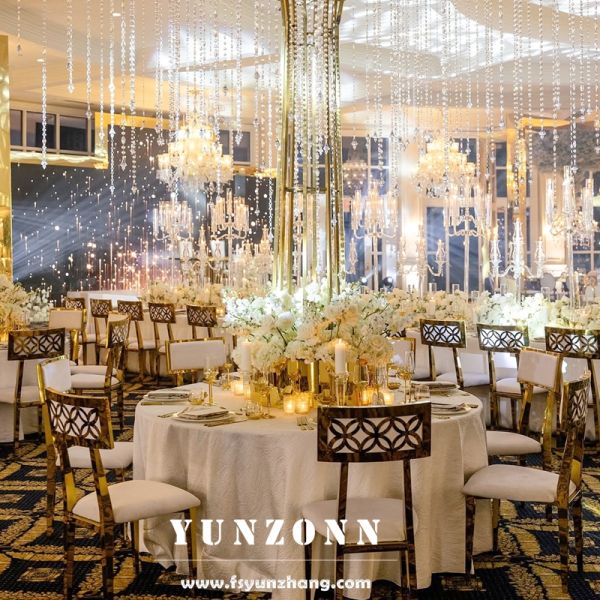 New Design Restaurant Gold Stainless Steel Metal Luxury Wedding Chair with Velvet Cushion
