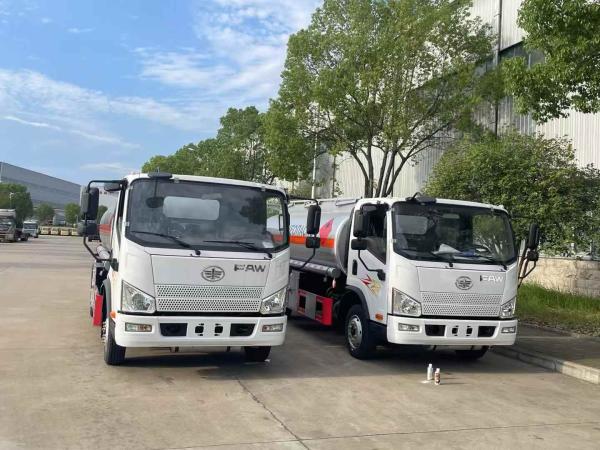 FAW Best Seller 6CBM Mobile Fuel Truck New Manual Transmission 4x2 Oil Tanker Factory Price Fuel Dispensing Truck Low Price