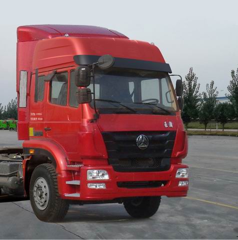 Sinotruck HOWO Used International Trucks , Used Semi Trailers With 4x2 Diesel Engine