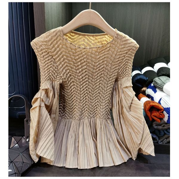 Nice Fashion Simple Pleated Suit Women's New Autumn Simple Design Pleated Top Wide Leg Pants Two-piece Set