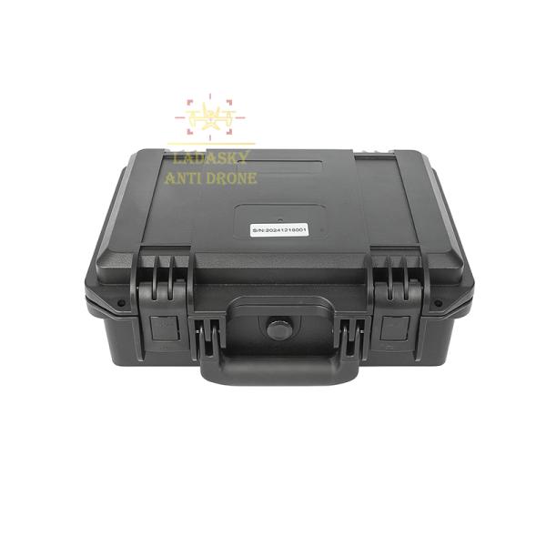 100MHz-6GHz Multi Function Portable Drone Detector with Passive Detection FPV Monitoring and Wireless Networking Intercom for Critical Infrastructure Security