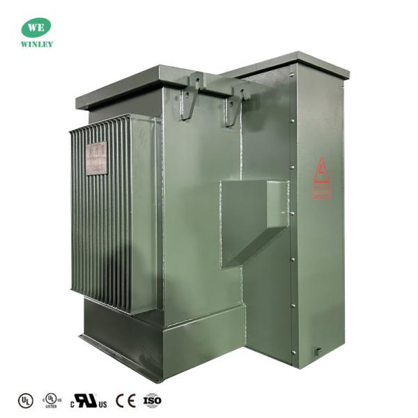 Distribution de puissance immergée dans l'huile du transformateur monté sur une plate-forme à trois phases de 150kva 12470v à 208v