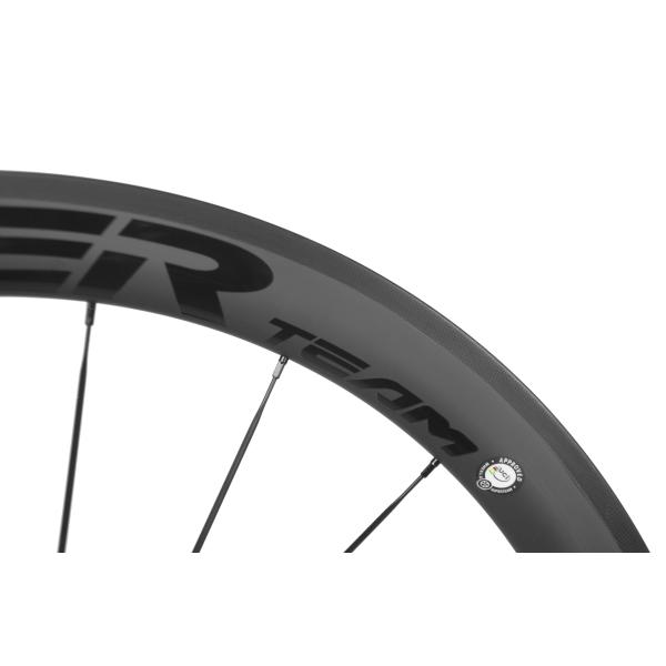 El conjunto de ruedas de fibra de carbono de Superteam es la actualización perfecta para las llantas abiertas de la bicicleta y el freno V