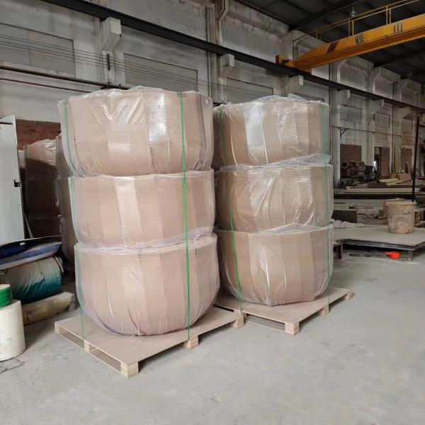 Керамические или стекловолоконные цветочные горшки для внутреннего и наружного украшения