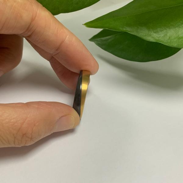 Bandas de boda de oro de 14K y circonio negro y titanio al por mayor de 2025 y joyería para hombre sin decoloración Bandas de boda para hombre