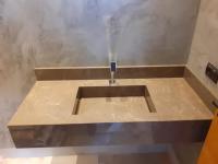 Grano común inconsútil irregular del mármol de Brown del lavabo artificial de la piedra del SGS