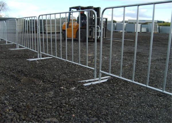 Zinc Coated Steel Pedestrian Crowd Control Barriers For Sport Ground