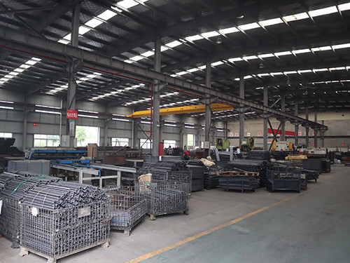 Efficient and Customized Metal Pallet Cage for Industrial Applications
