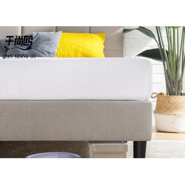 Classic Linen Fabric Upholstered Beds  With Checkered Stitching Design