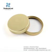 Capa de perforación de aluminio de color personalizado para tapones de botellas cosméticas