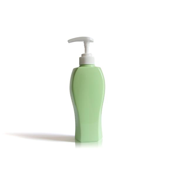 Green Plastic Lotion Pump Bottles , Eco 500ml Plastic Bottle With Pump Dispenser