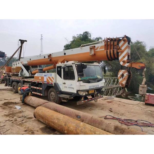 Cran de camions d'occasion pour équipement lourd utilisé en 2014 Blanc Poids maximal de levage 16 t