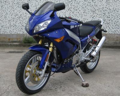 Blue Double Cylinder Four Stroke 250cc Chopper Motorcycle With Forced Air Cooling