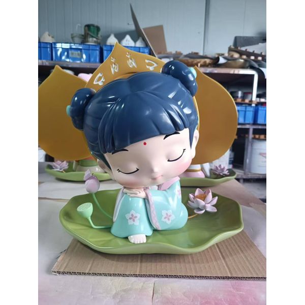 Cartoon fiberglass sculpture interior decoration cartoon animation indoor anime statue custom pendant