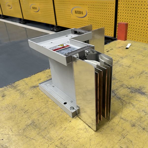 Canalisation électrique blindée en aluminium à forte densité / Barres omnibus de puissance connectées au coffret de distribution