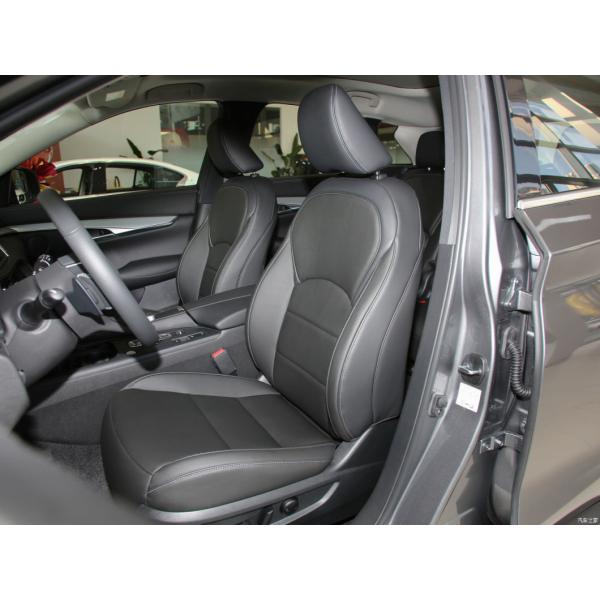 215 Km/H Top Speed Sedan Qx50 2.0t 2WD Fashion Gasoline Car with Advanced Technology