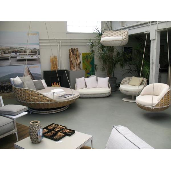 Outdoor Hanging Rope Swing Sofa with Quick Dry Foam Cushion and Waterproof Design