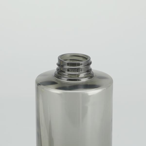 Cosmetics PET bottle with lotion pump diameter 47mm designed to ensure easy dispensing of lotions creams and beauty items
